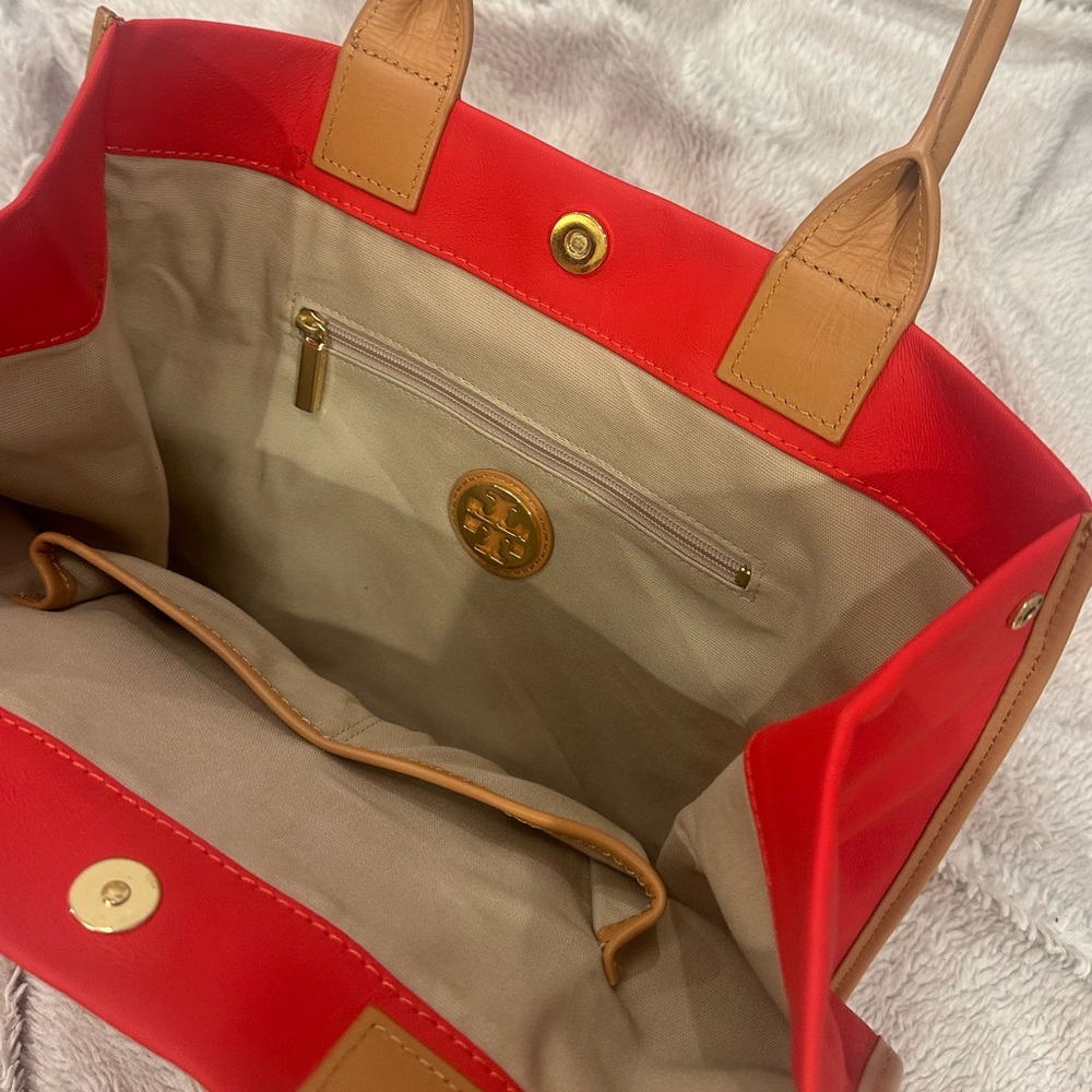 Tory Burch Women’s Red and brown Tote bag - Picture 6 of 10